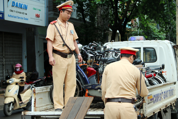 Công an thành phố Vĩnh Yên tạm giữ phương tiện vi phạm trật tự an toàn giao thông 