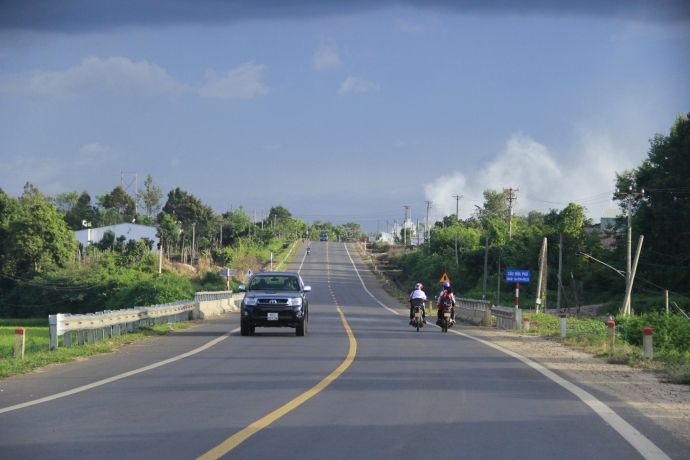 Đường Hồ Chí Minh là "trục chính" giúp Tây Nguyên phát triển kinh tế - xã hội. Ảnh: Tạ Vĩnh Yên