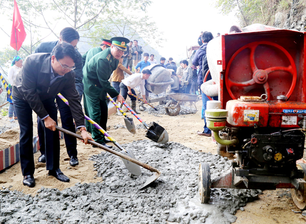 Quang cảnh lễ phát động