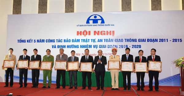 Ủy ban ATGT Quốc gia tổng kết 5 năm bảo đảm trật tự ATGT giai đoạn 2011 - 2015 