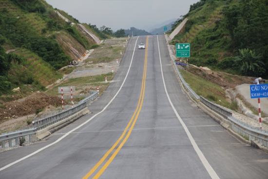 Cao tốc Nội Bài - Lào Cai