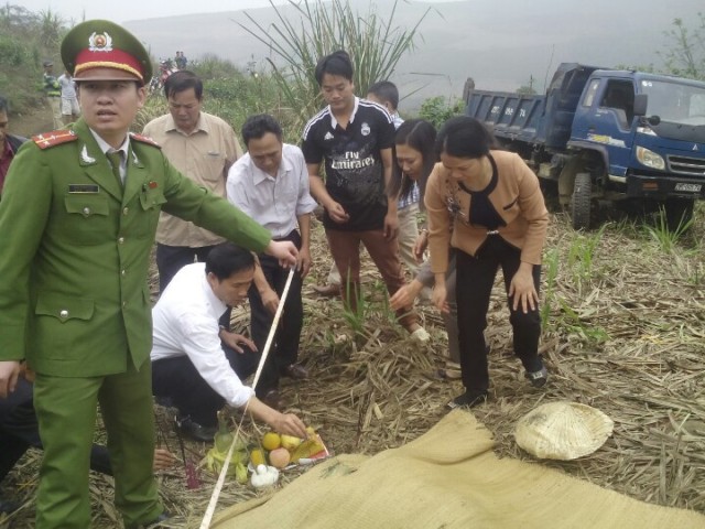 Hiện trường vụ tai nạn ngày 20/3, tại thôn Thống Nhất, xã Thạch Tượng, huyện Thạch Thành