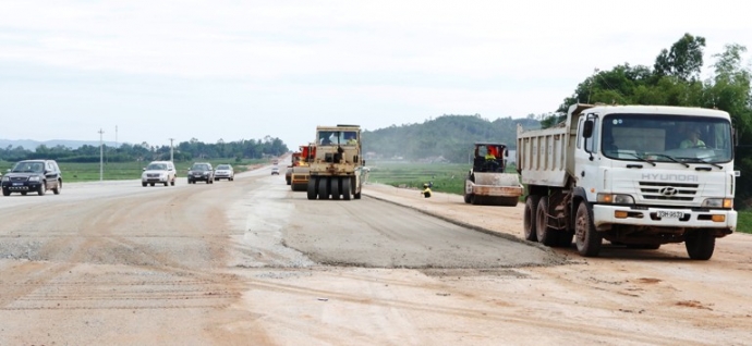 Bộ trưởng chỉ đạo VEC, các đơn vị chức năng kiểm soát   chặt chẽ công tác giải ngân giữa nhà thầu chính, nhà thầu phụ