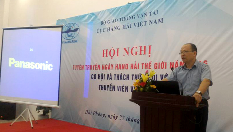 Ông Bùi Thiên Thu, Phó cục trưởng Cục Hàng hải Việt Nam phát biểu tại Hội nghị