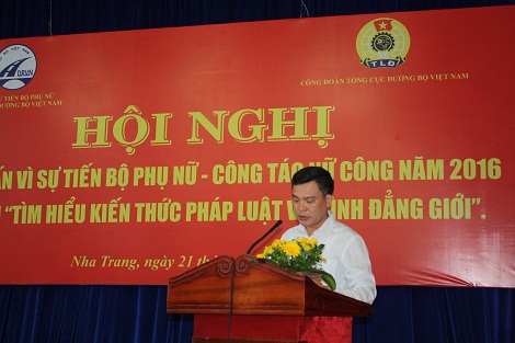 Hội nghị tập huấn vì sự tiến bộ phụ nữ ngành đường bộ.