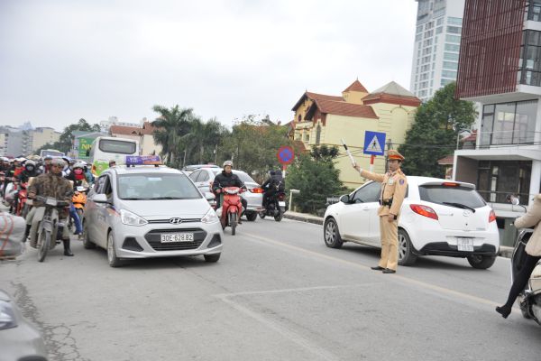 kiện toàn hệ thống pháp luật để GTVT được thông suốt, an toàn