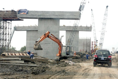 Thi công đường cao tốc Hà Nội - Hải Phòng