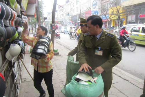 Sau một năm siết chặt quản lý mũ bảo hiểm: Vi phạm chủ yếu là giới trẻ