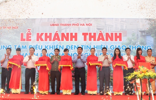 Khánh thành Trung tâm điều khiển đèn tín hiệu giao thông