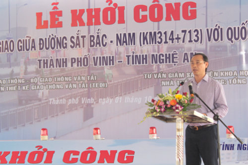 Thứ trưởng Bộ GTVT Lê Đình Thọ phát biểu tại Lễ khởi công