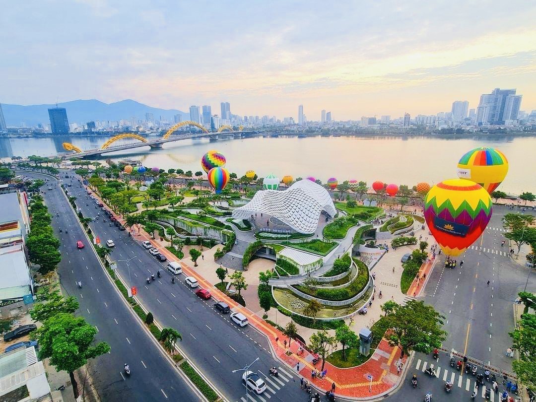 Vietnam Airlines chào mừng mở cửa du lịch quốc tế cùng thành phố ...